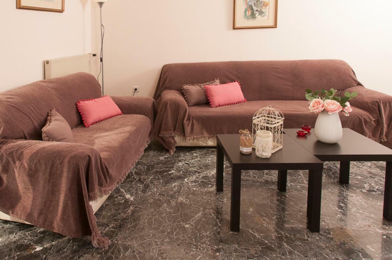 Relaxing Appt. Into The Heart Of Historical Center Kalamata Exterior photo