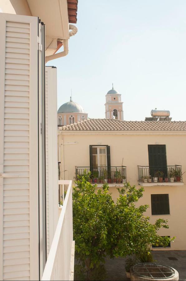Relaxing Appt. Into The Heart Of Historical Center Kalamata Exterior photo